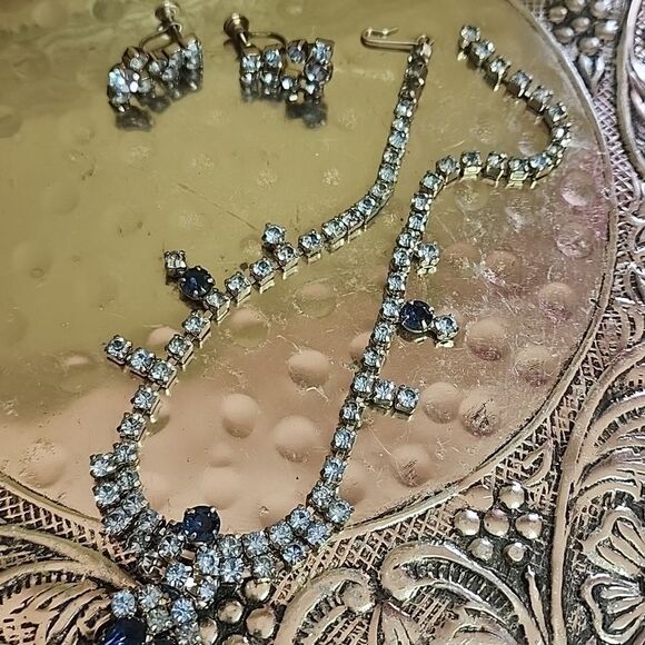 Vintage Ice & Cobalt Blue Rhinestone Necklace & Earrings on Silver Tone Setting - Picture 4 of 16